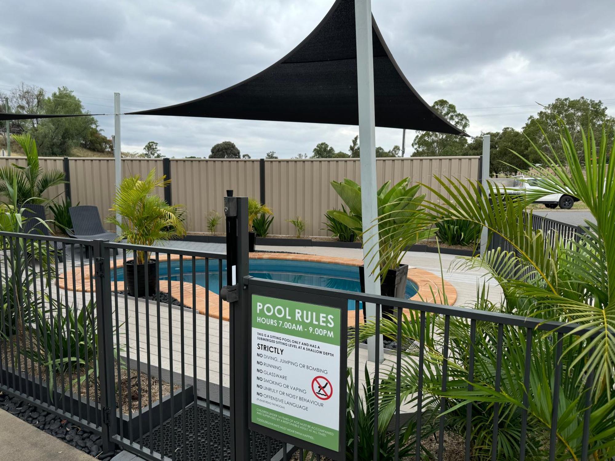 Raintree Motel Biloela Exterior photo