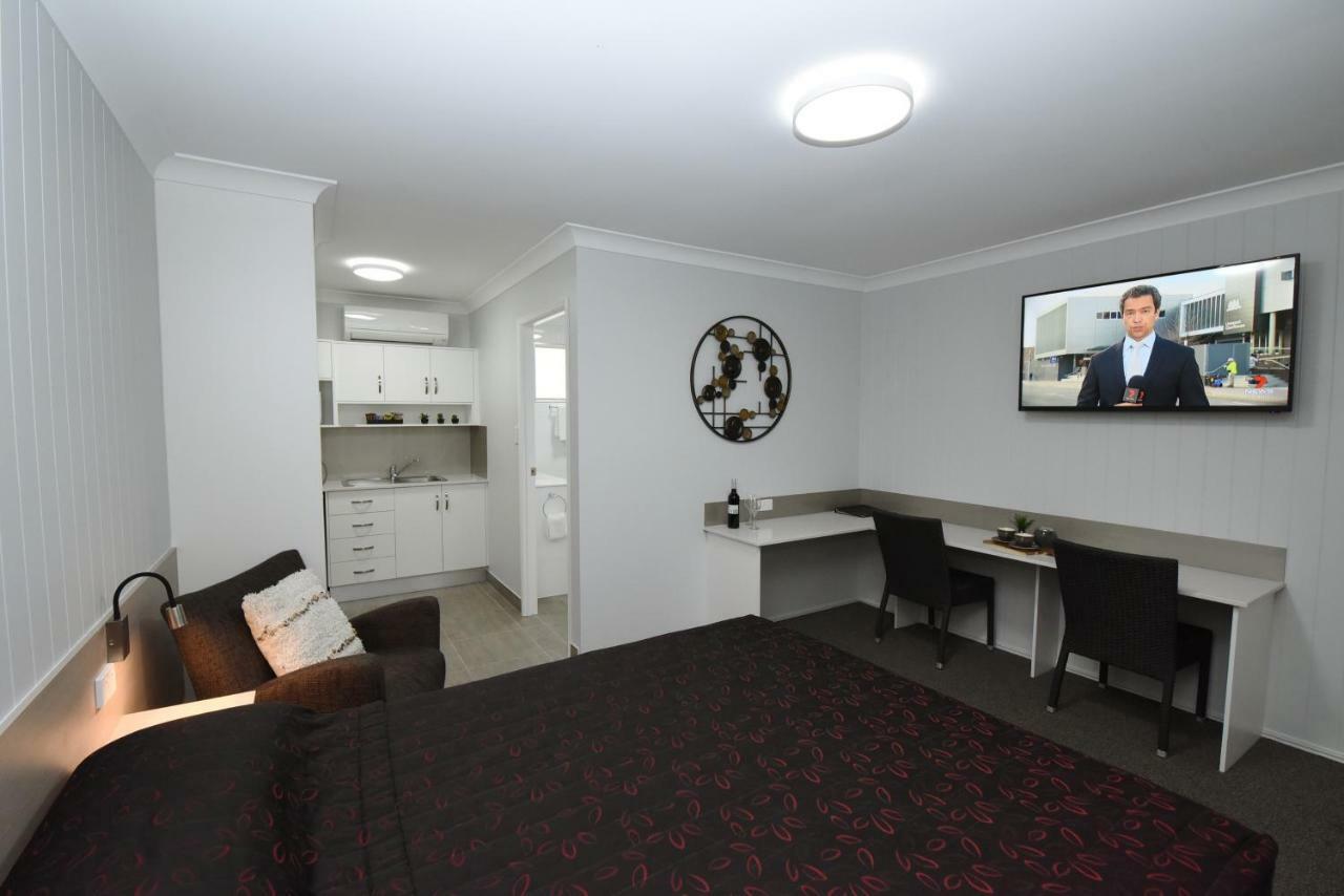 Raintree Motel Biloela Exterior photo